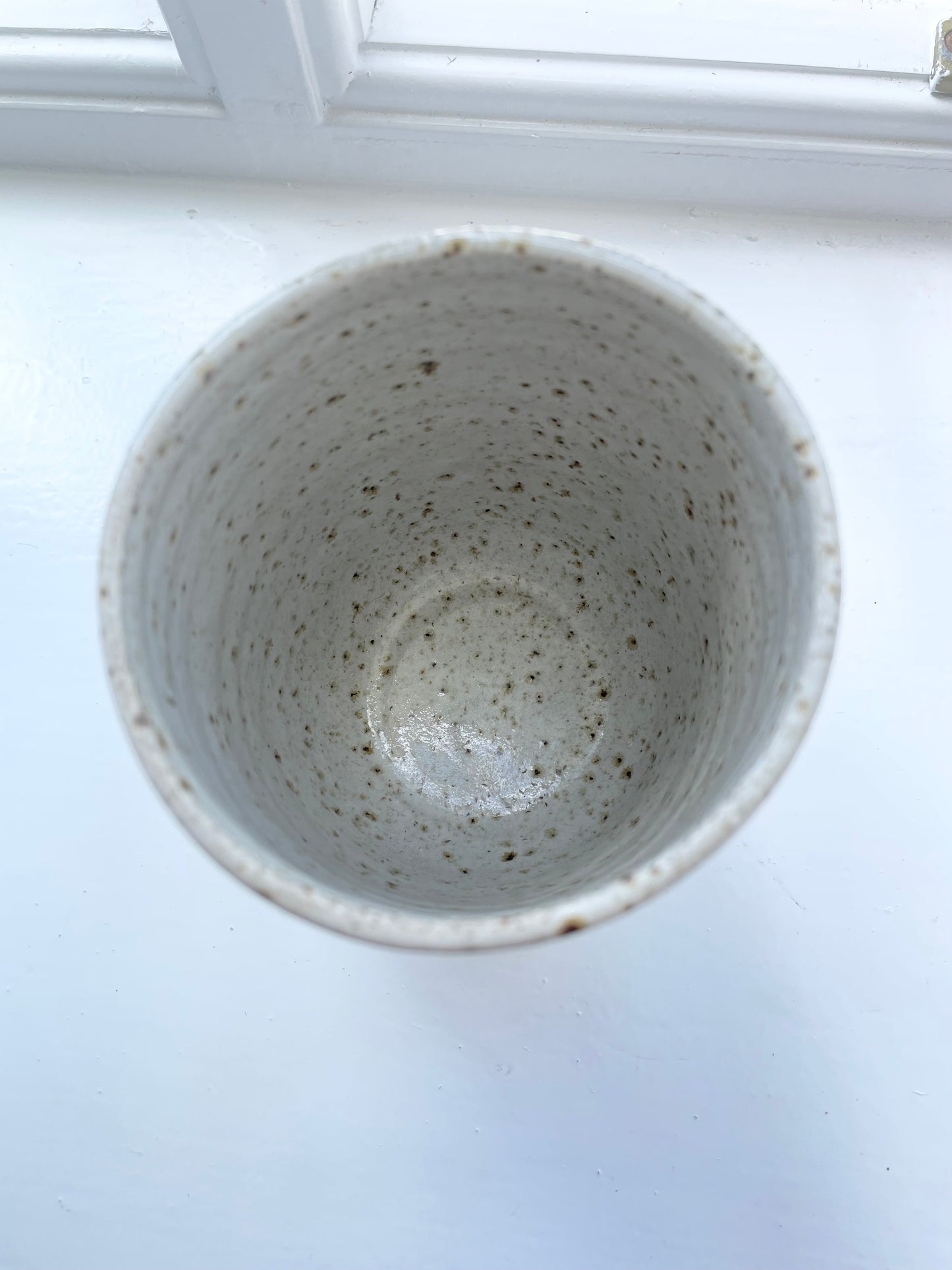 Vase in flecked white, handmade ceramics