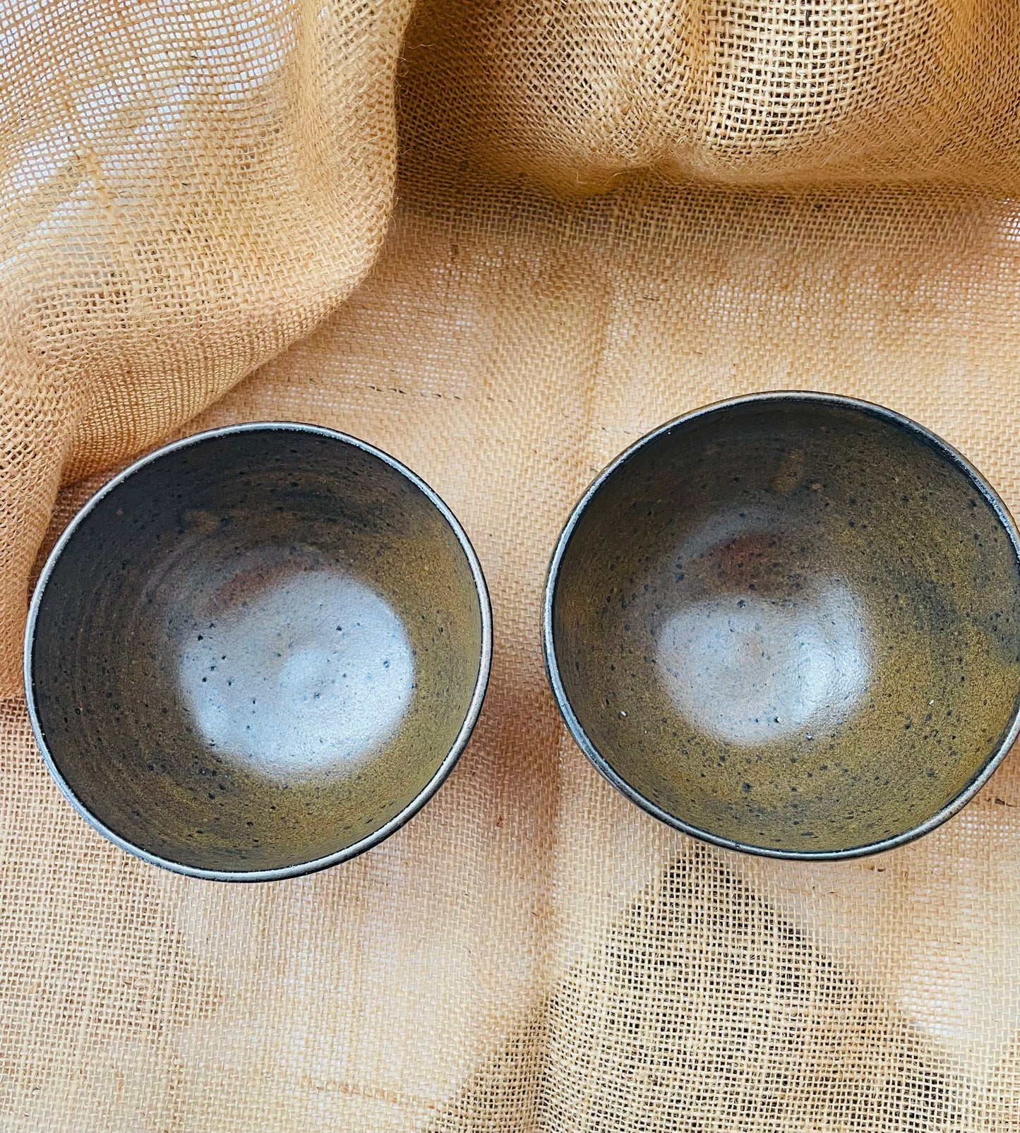 Bowl in matt brown, handmade ceramics