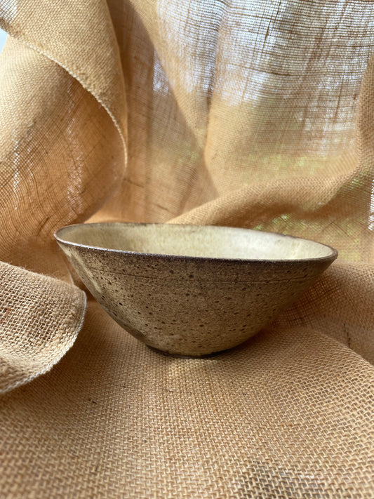 Bowl in brown, slightly grogged, handmade ceramics