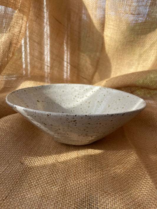 Bowl in white, handmade ceramics
