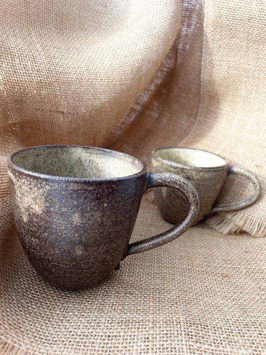 Question Mug in brown, slightly grogged, handmade ceramics