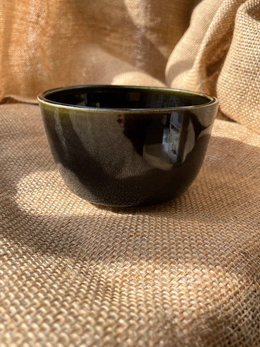 Bowl in black, glossy and smooth, handmade ceramics