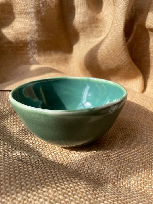 Bowl in jade, glossy and smooth, handmade ceramics