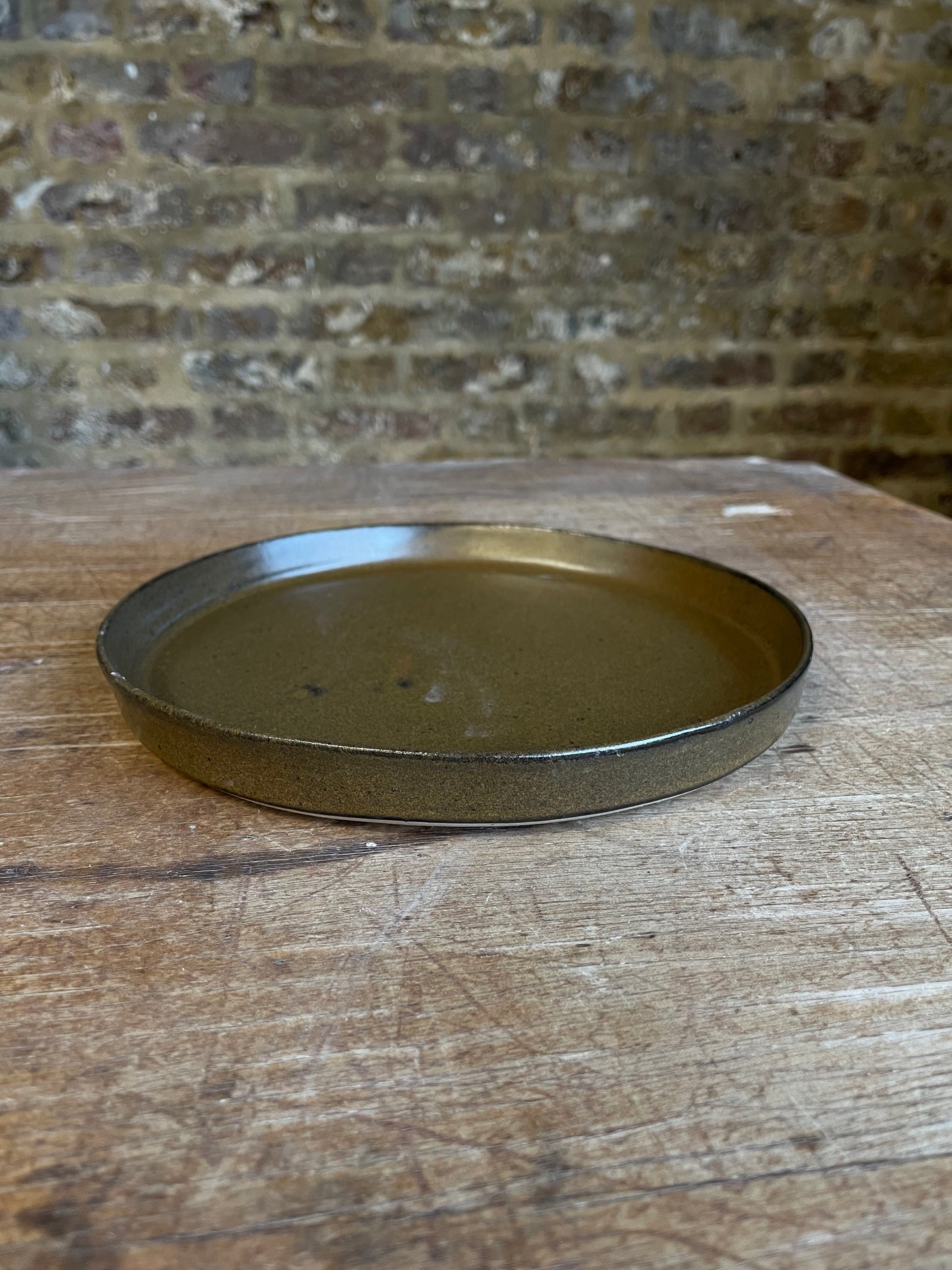 Plate in matt brown, smooth, handmade ceramics