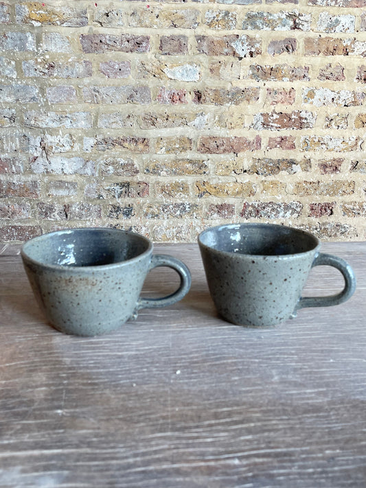 Question Mug in light purple, slightly grogged, handmade ceramics